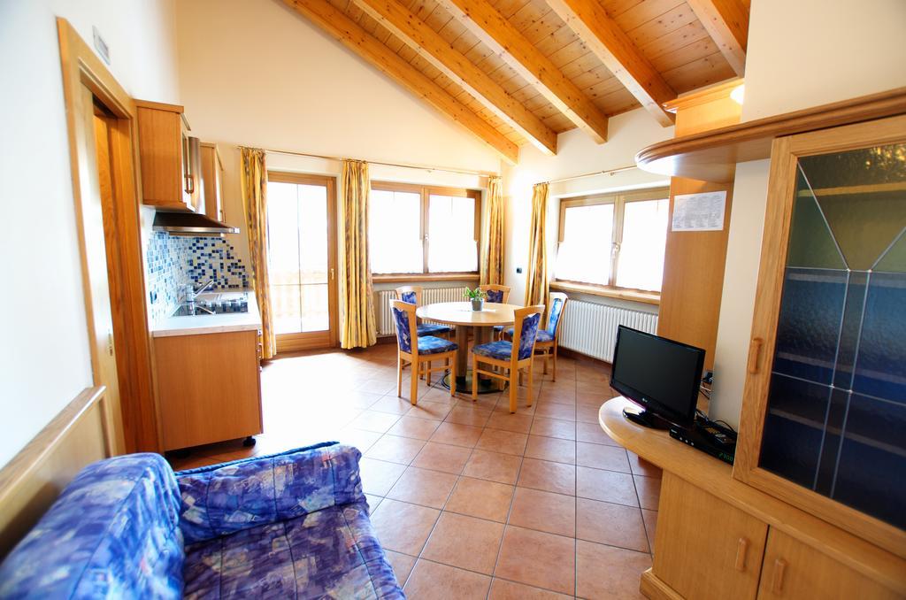 Miky House - Appartamenti Abar Livigno Zimmer foto